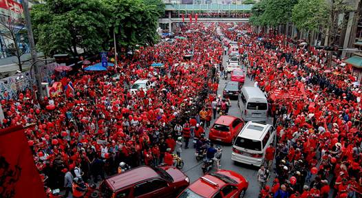 https://consortiumnews.com/wp-content/uploads/2020/12/2010_09_19_red_shirt_protest_bkk_09.jpg
